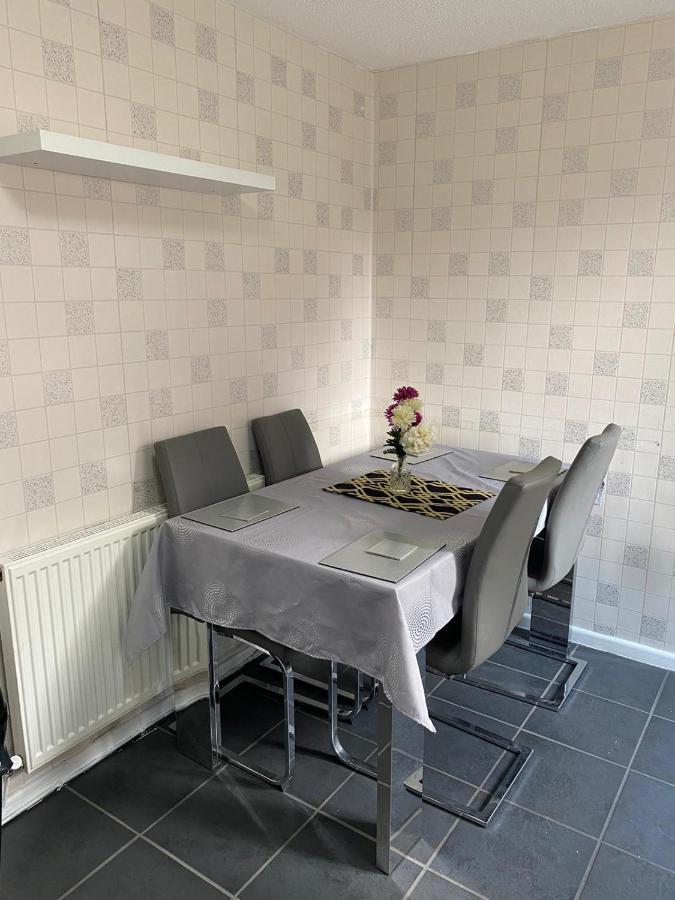 Gardner Holidays House Manchester Ngoại thất bức ảnh