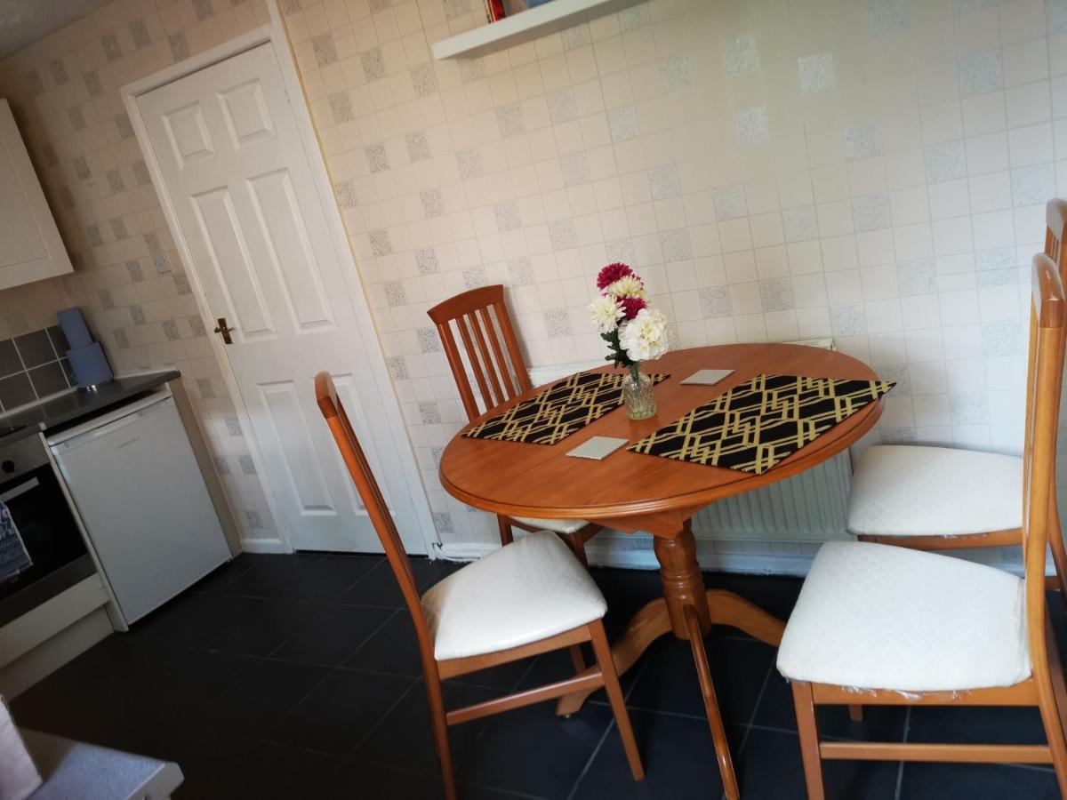 Gardner Holidays House Manchester Ngoại thất bức ảnh